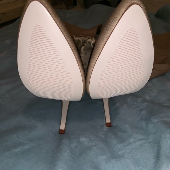 NEW Missguided Nude Thigh high lace up boots - Picture 3 of 4